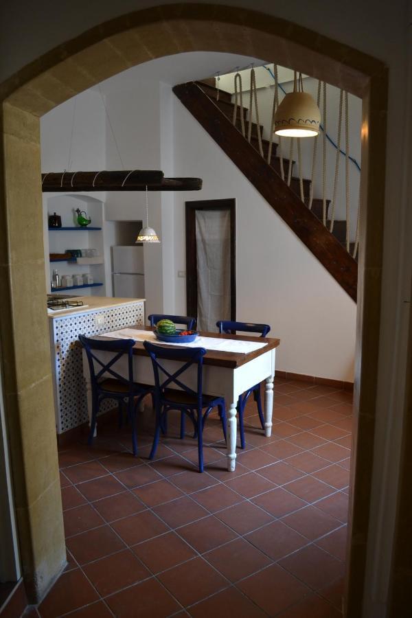 Upstairs - Lazy Terrace Villa Lecce Ngoại thất bức ảnh